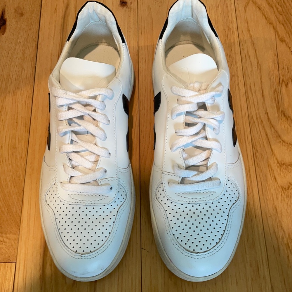 Veja sneakers, bone with black detail. Worn once.